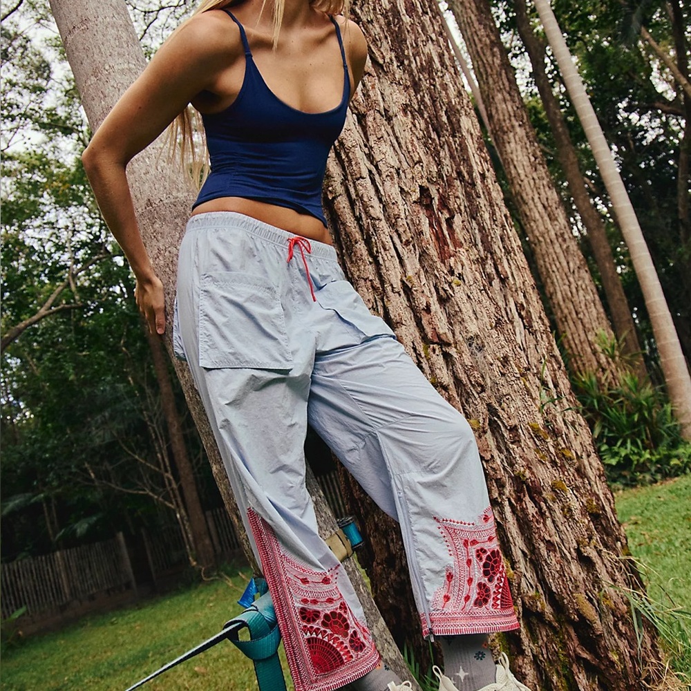 Fly by Night Embroiderd Pants